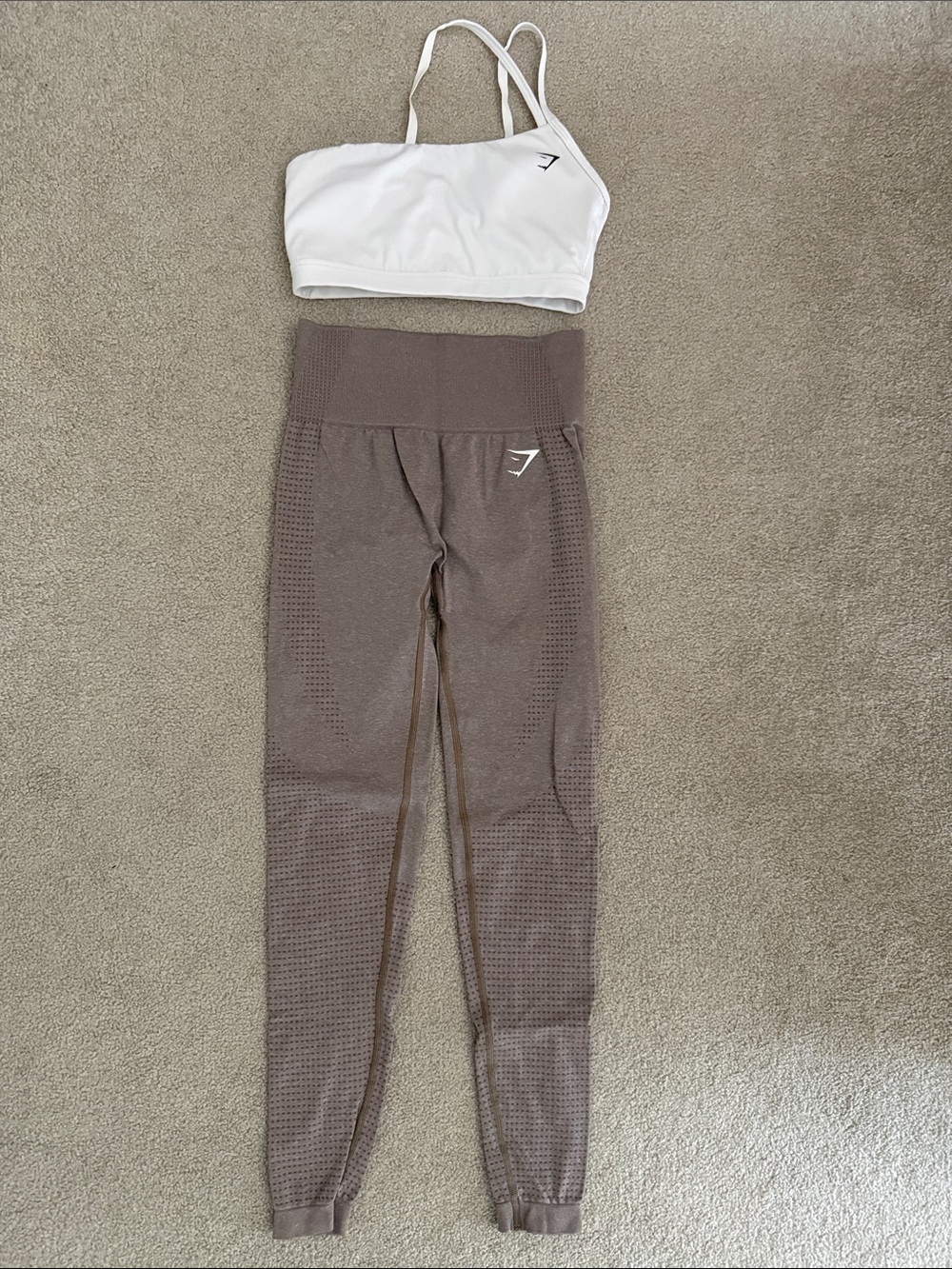 Gymshark Women’s Bra & Leggings Set